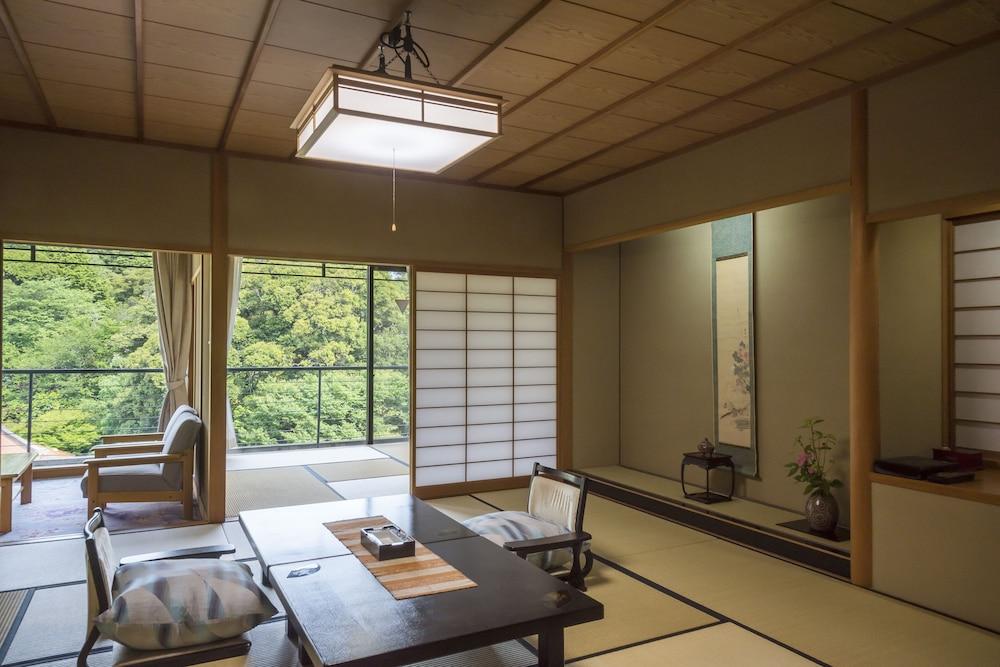 Tachibana Shikitei Hotell Kaga  Exteriör bild